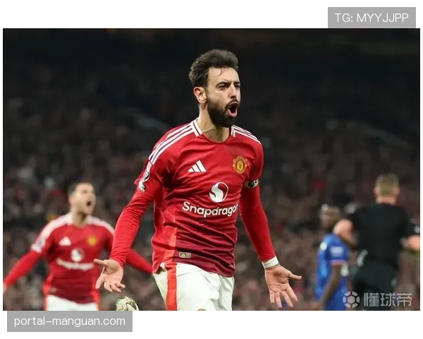 关键时刻：狼堡门将扑出关键点球，力保球门不失